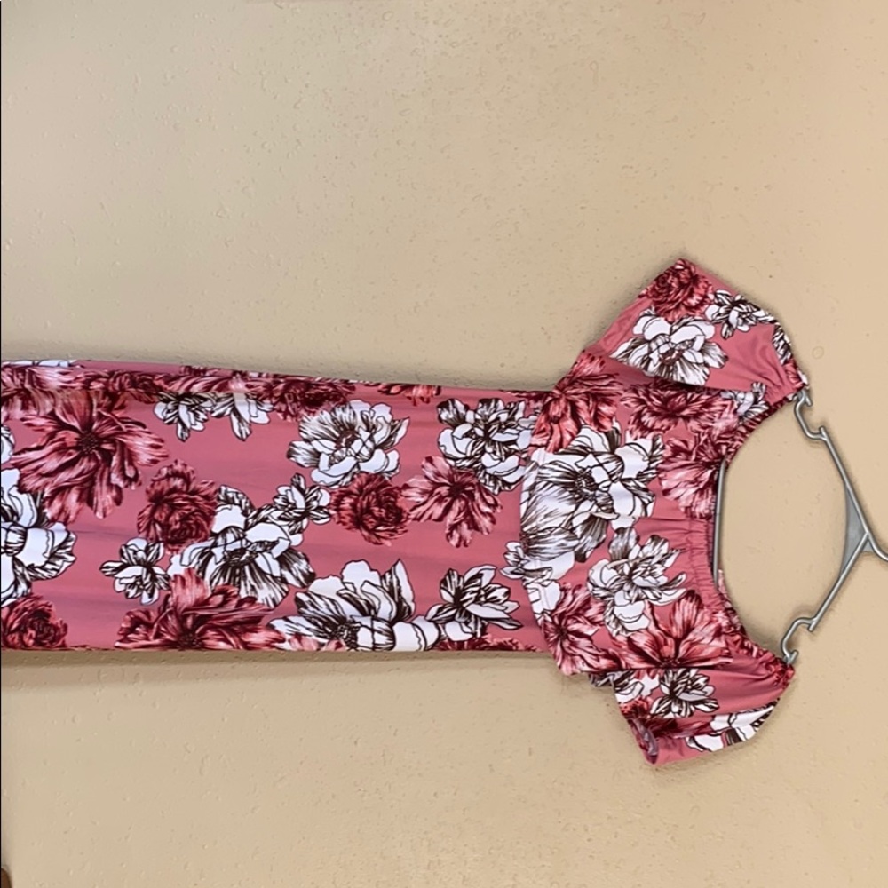 Shoulder dress